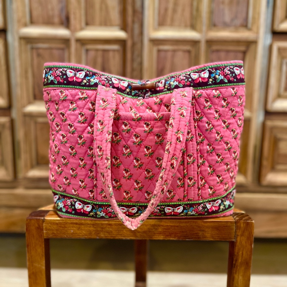 •SOLD• Vera Bradley Pink Pansy Toggle Tote